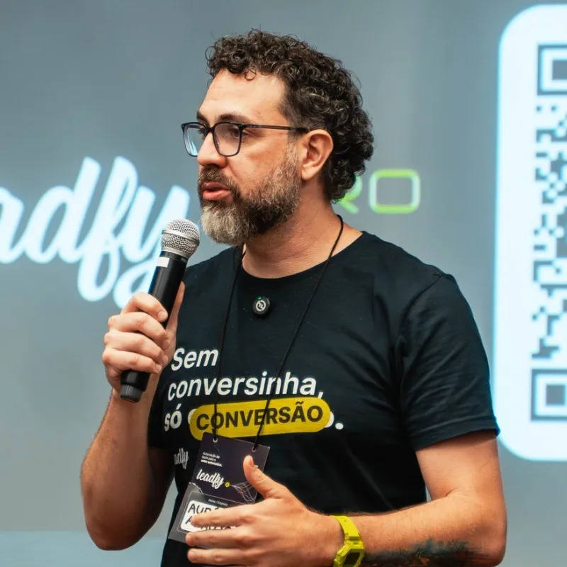 Professor AURÉLIO ARAÚJO