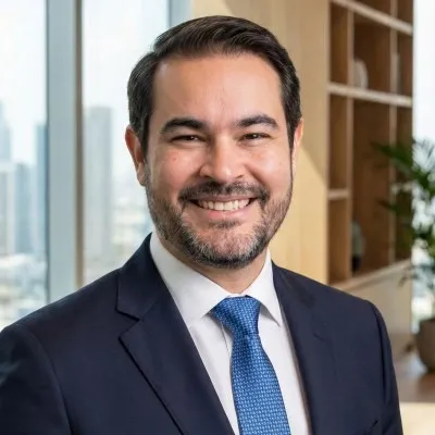 Professor CARLOS EDUARDO HOLDER MARTINS
