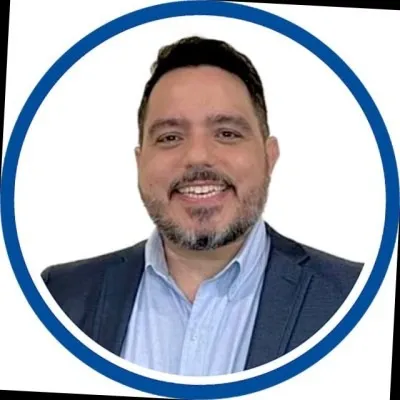 Professor DANIEL PAVANELLI